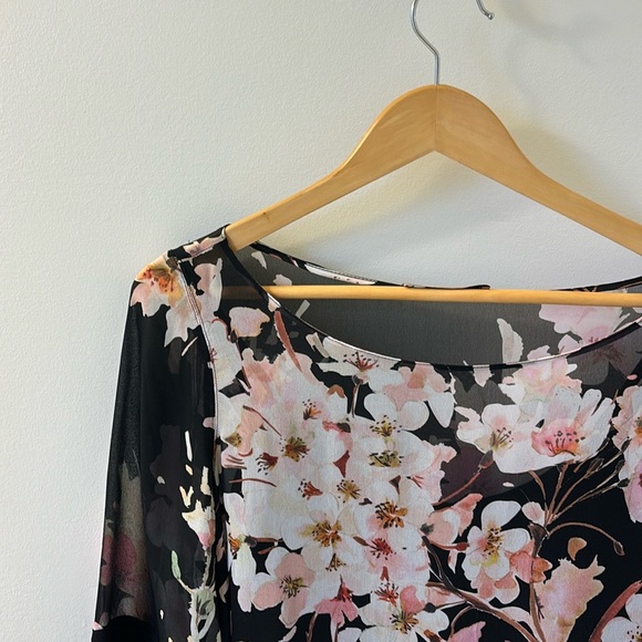 TWINSET Floral Sheer Top, Sz 42. - Picture 3 of 16